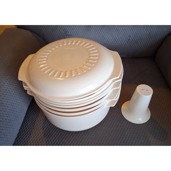 Vintage Tupperware Stack Microwave almond Cooker Set 3 qt 7 Pieces - Picture 2 of 4